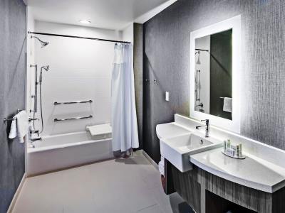 Hotel Springhill By Marriott At Hills